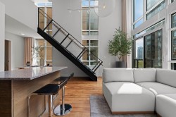 403-988 Richards Street Vancouver, BC V6B 8R2