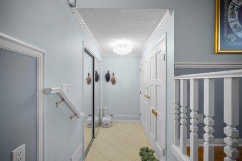 5440 Warbler Avenue, Richmond, BC 