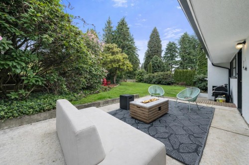 675 Burley Drive, West Vancouver, BC 