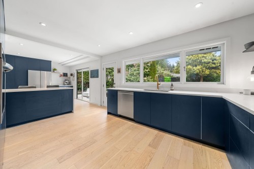 675 Burley Drive, West Vancouver, BC 