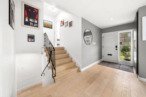 675 Burley Drive, West Vancouver, BC 