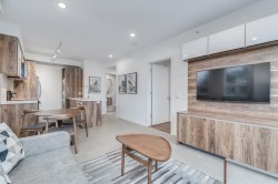 304-1170 Barclay Street Vancouver, BC V6E 1H1