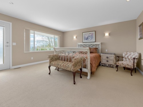 6249 Baillie Road, Sechelt, BC 