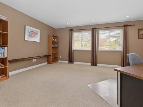 6249 Baillie Road, Sechelt, BC 