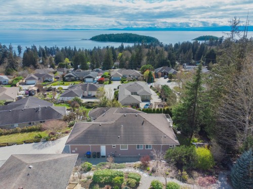 6249 Baillie Road, Sechelt, BC 