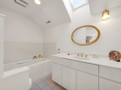 1967 42Nd Avenue W, Vancouver, BC 