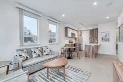 404-1170 Barclay Street Vancouver, BC V6E 1H1