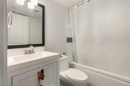 6360 Sophia Street, Vancouver, BC 