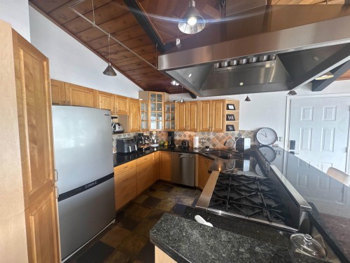 1132 Alderside Road, Port Moody, BC 