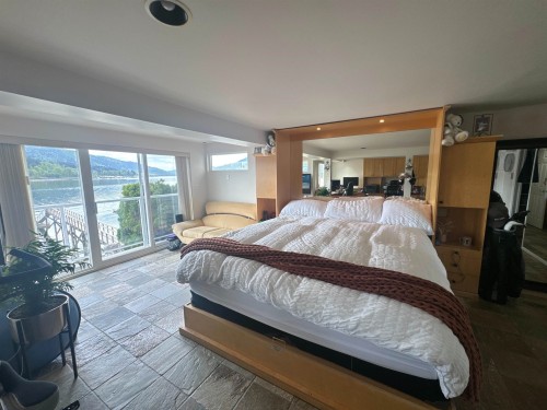 1132 Alderside Road, Port Moody, BC 