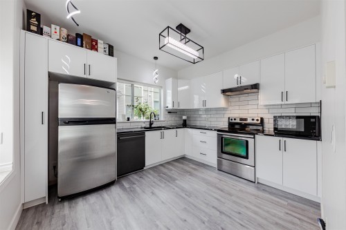 7-621 Langside Avenue, Coquitlam, BC 