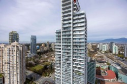 3506-4670 Assembly Way Burnaby, BC V5H 0H3
