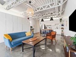 330-350 E 2nd Avenue  Vancouver, BC V5T 4R8