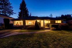 2693 Poplynn Drive  North Vancouver, BC V7J 2Y1