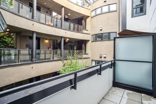 201-3669 11Th Avenue W, Vancouver, BC 