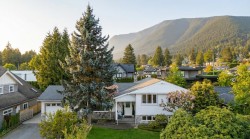 972 Beaconsfield Road North Vancouver, BC V7R 1T2