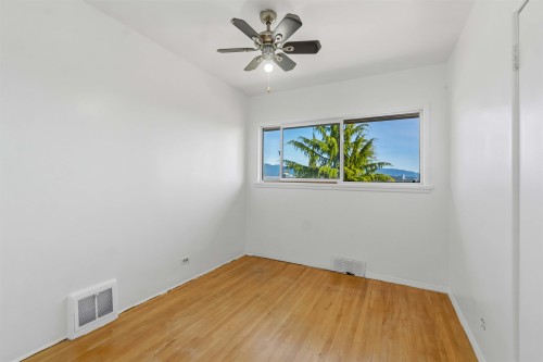 922 Surrey Street, New Westminster, BC 