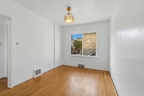 922 Surrey Street, New Westminster, BC 