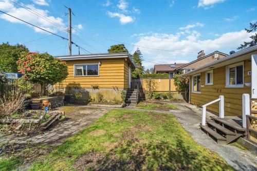 922 Surrey Street, New Westminster, BC 