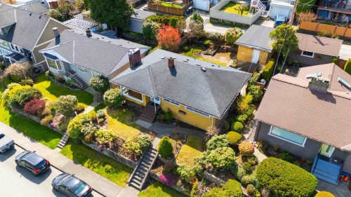 922 Surrey Street, New Westminster, BC 