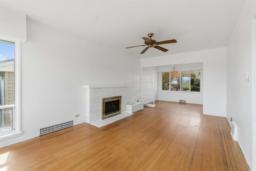 922 Surrey Street, New Westminster, BC 