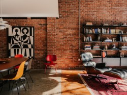 87 Cordova Street E Vancouver, BC V6A 1K3