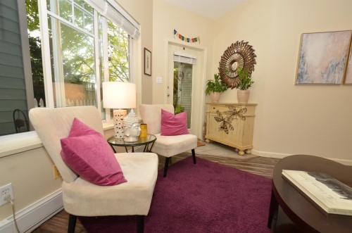 7-123 Seventh Street, New Westminster, BC 
