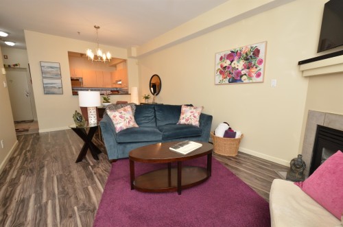 7-123 Seventh Street, New Westminster, BC 
