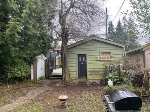 2520 24 Avenue E, Vancouver, BC 