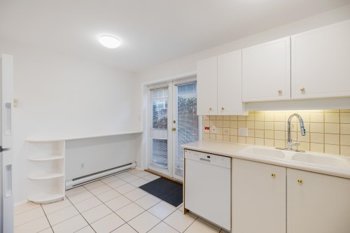 2723 1St Avenue W, Vancouver, BC 