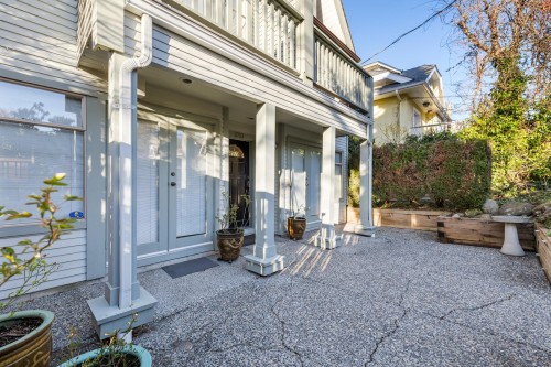 2723 1St Avenue W, Vancouver, BC 