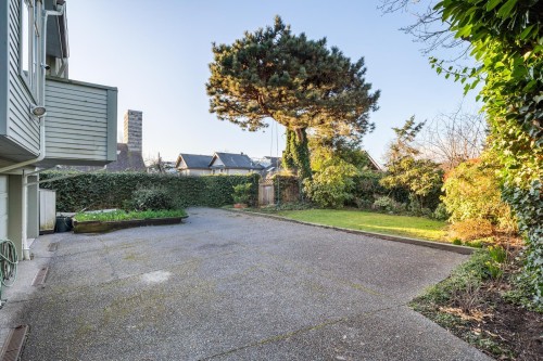 2723 1St Avenue W, Vancouver, BC 