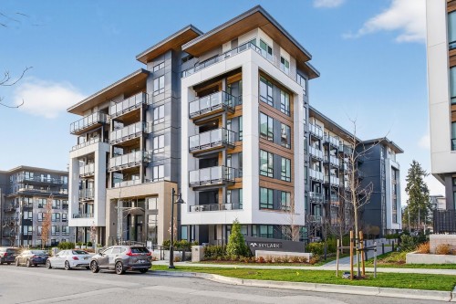 403-625 Cottonwood Avenue  Coquitlam, BC V3J 0S6