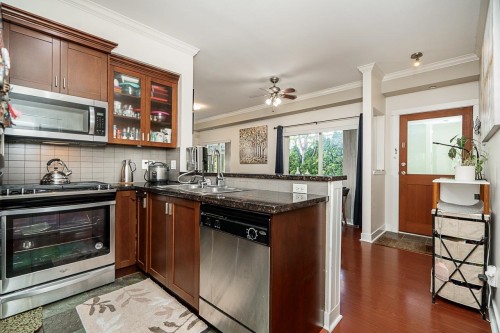 37-7388 Macpherson Avenue, Burnaby, BC 