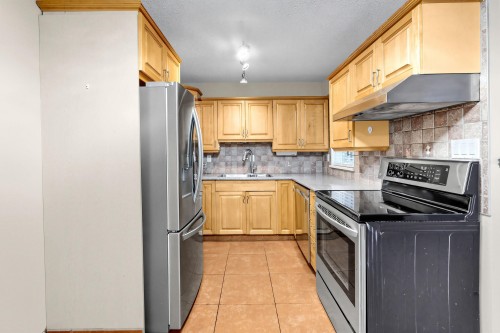 982 Howie Avenue, Coquitlam, BC 