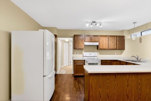 981 Kinsac Street, Coquitlam, BC 