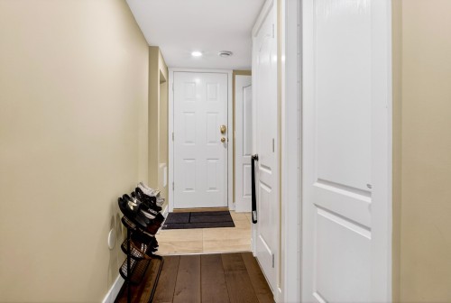 981 Kinsac Street, Coquitlam, BC 