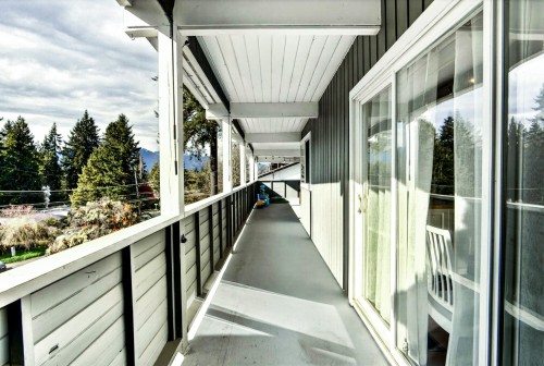 981 Kinsac Street, Coquitlam, BC 