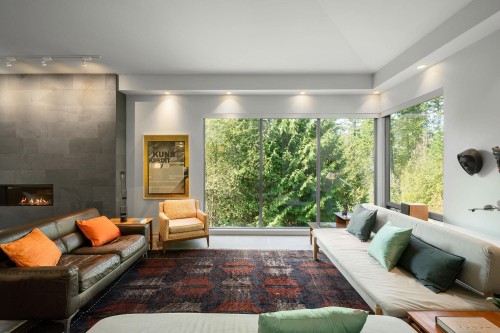 1754 Frances Walk  Bowen Island, BC V0N 1G2