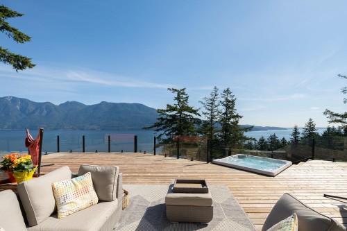252 Jason Road  Bowen Island, BC V0N 1G1