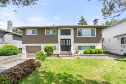 1106 Duthie Avenue Burnaby, BC V5A 2R4