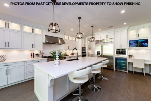 755 12Th Street E, North Vancouver, BC 
