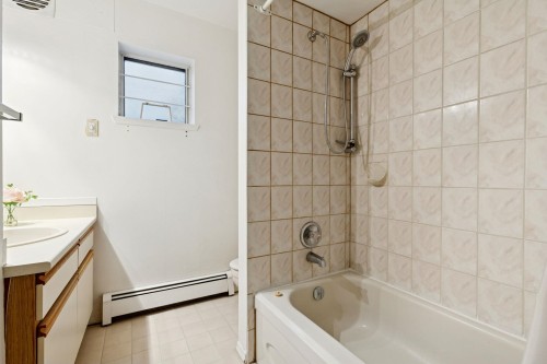 729 62Nd Avenue W, Vancouver, BC 