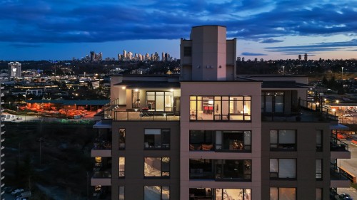 2102-4118 Dawson Street  Burnaby, BC V5C 0A3