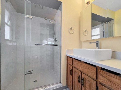 3240 Clive Avenue, Vancouver, BC 