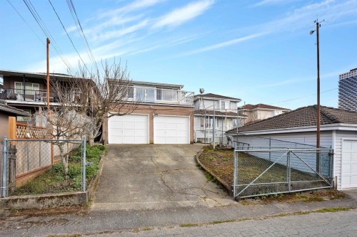 3240 Clive Avenue, Vancouver, BC 