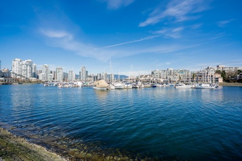836 Millbank, Vancouver, BC 