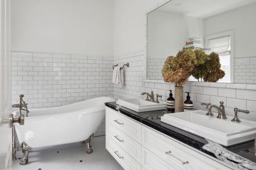 1749 38Th Avenue W, Vancouver, BC 