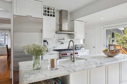 1749 38Th Avenue W, Vancouver, BC 