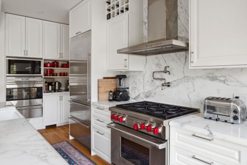 1749 38Th Avenue W, Vancouver, BC 